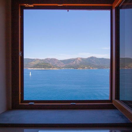Helloelba Appartamento Il Faro Portoferraio Kültér fotó