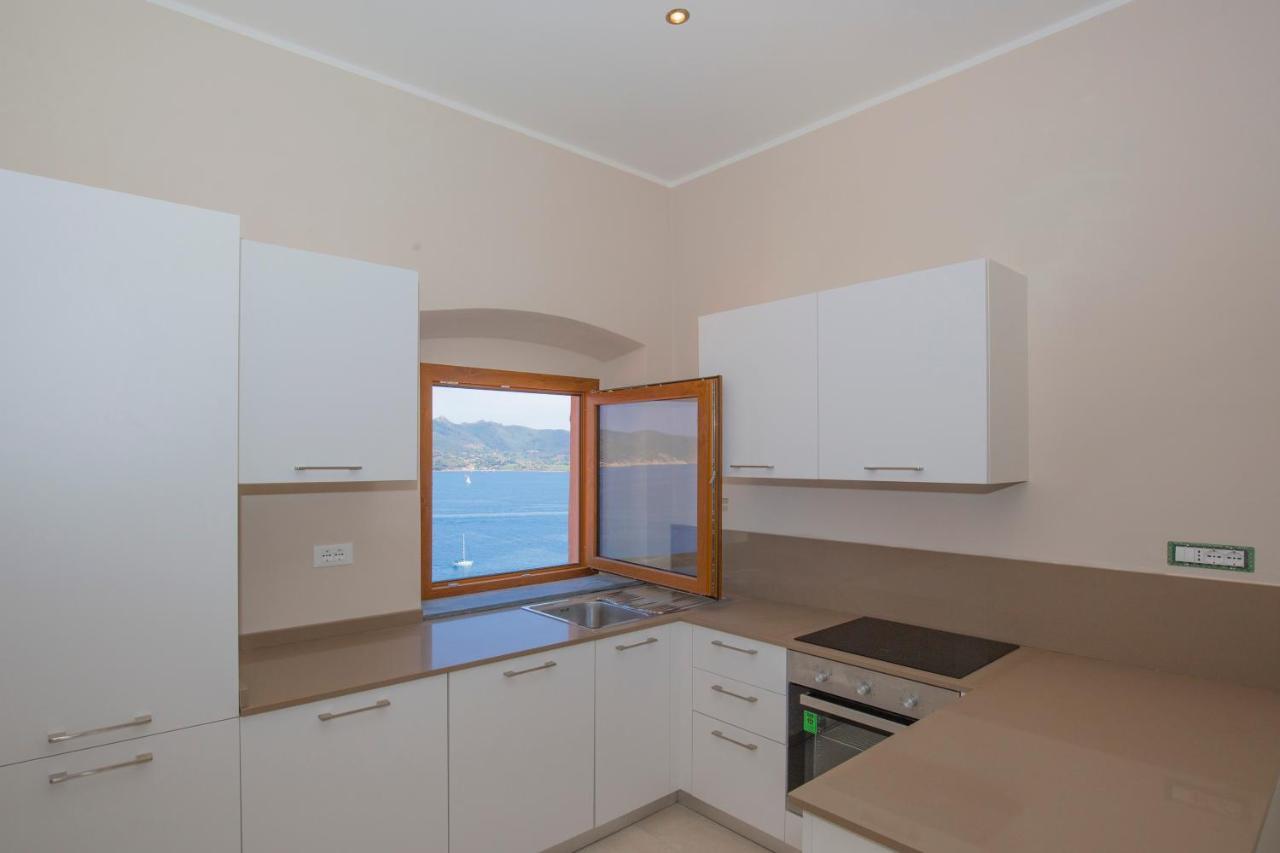 Helloelba Appartamento Il Faro Portoferraio Kültér fotó